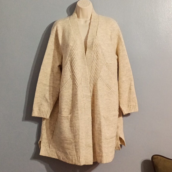 Terra & sky women's 2X 20w-22w cardigan sweater oatmeal color with gray blends - Picture 4 of 17